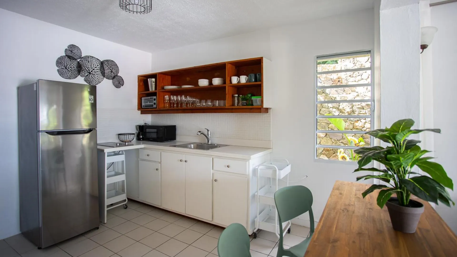 Cozy Cottage 1 Bedroom With Stunning Views Simpson Bay